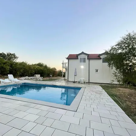 Vakantiehuis Amra Pocitelj
